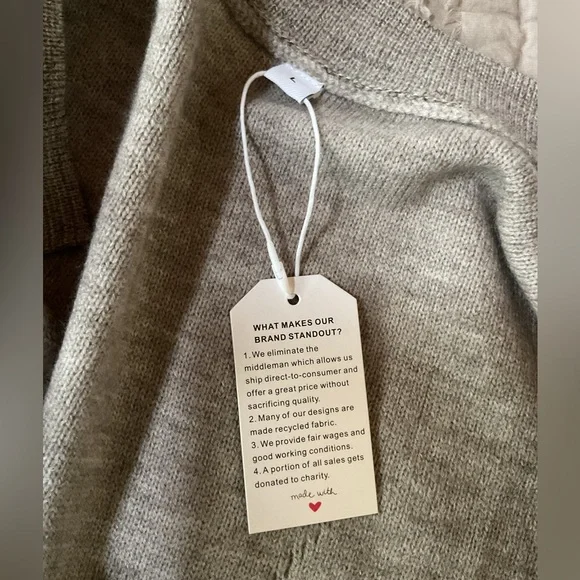 NWT Made With Love Gray/Beige Cardigan Button Down Detail Size Large - Picture 7 of 8